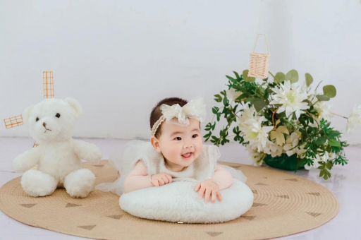 桐城宝宝三个月翻身